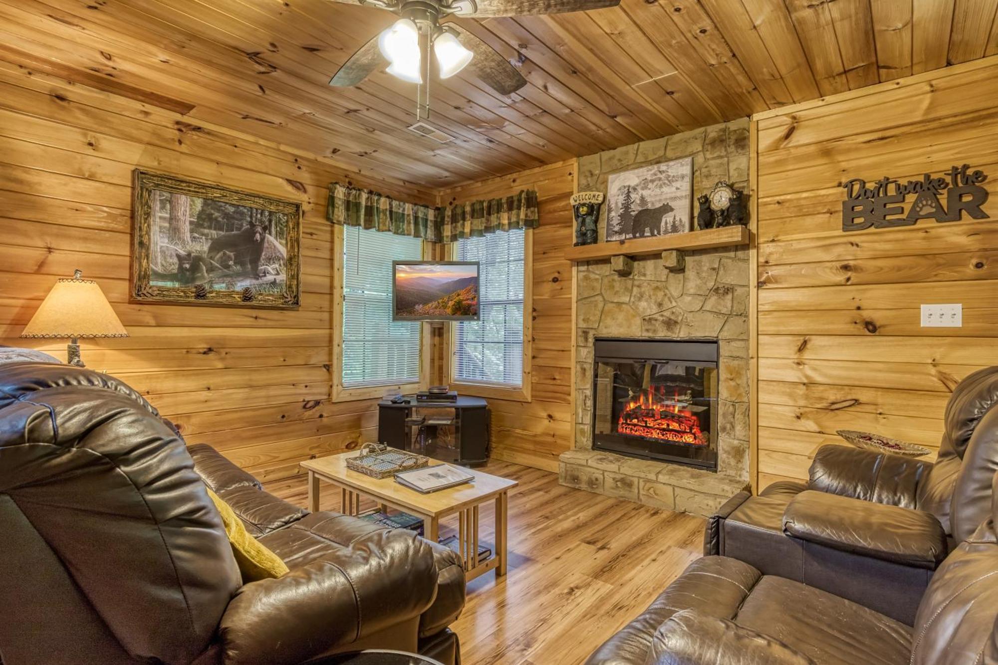 Suite Sensations, Hot Tub, Pool Table, 1089 Free Tickets Each Paid Day, Dollywood And More Pigeon Forge Zewnętrze zdjęcie