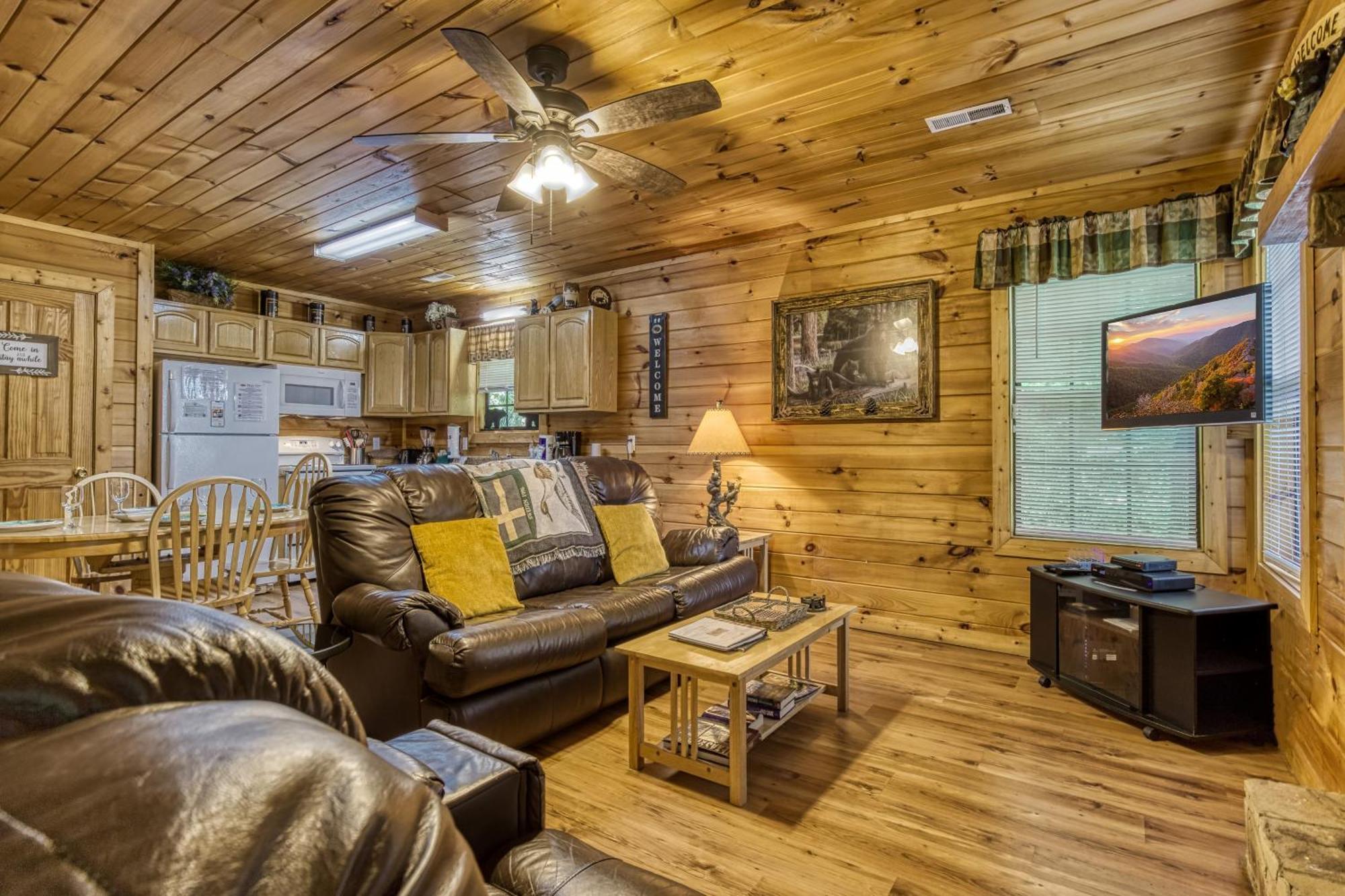 Suite Sensations, Hot Tub, Pool Table, 1089 Free Tickets Each Paid Day, Dollywood And More Pigeon Forge Zewnętrze zdjęcie